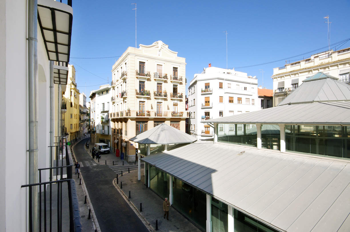 MS 5. 1 Bedroom Apartment with balcony. Old Town. Valencia. MS5