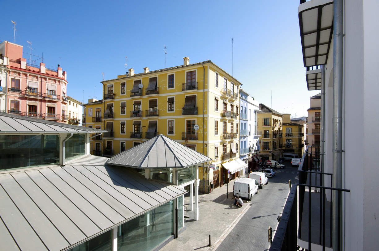 MS 2. 2 Bedroom Apartment with balcony. Old Town. Valencia.